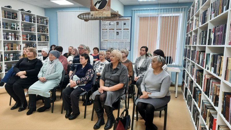 В Мордовии сотрудники полиции совместно с общественниками провели встречу–семинар с населением республики по вопросам оказания государственных услуг в электронном виде