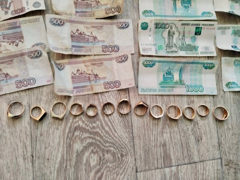 В Мордовии ранее неоднократно судимый местный житель подозревается в открытом хищении украшений из ювелирного магазина на сумму более 1 миллиона рублей